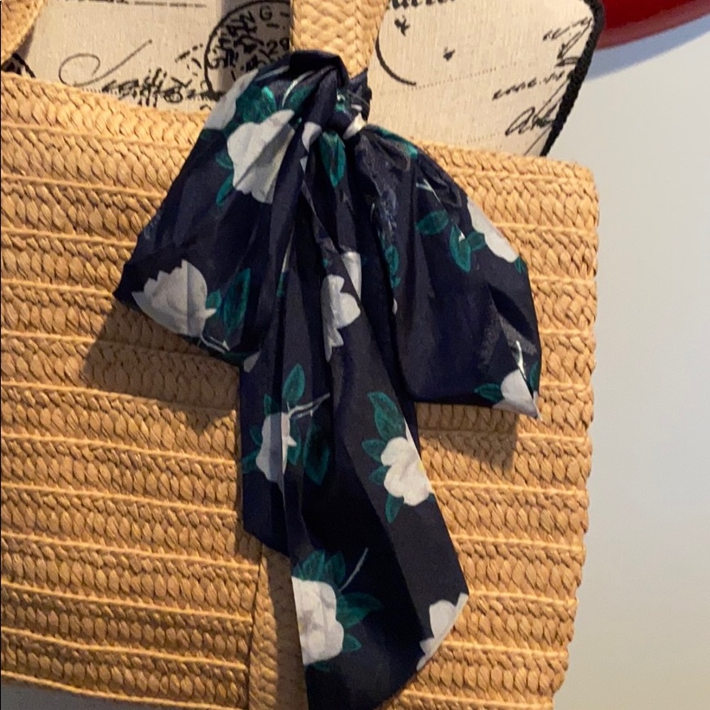 Draper James Straw Bag - Picture 2 of 5